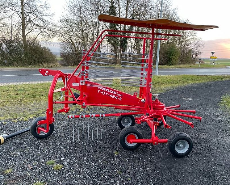 Schwader of the type Minos Agri Schwader T-OT 424-11 **NEU**, Neumaschine in Münstermaifeld (Picture 4)