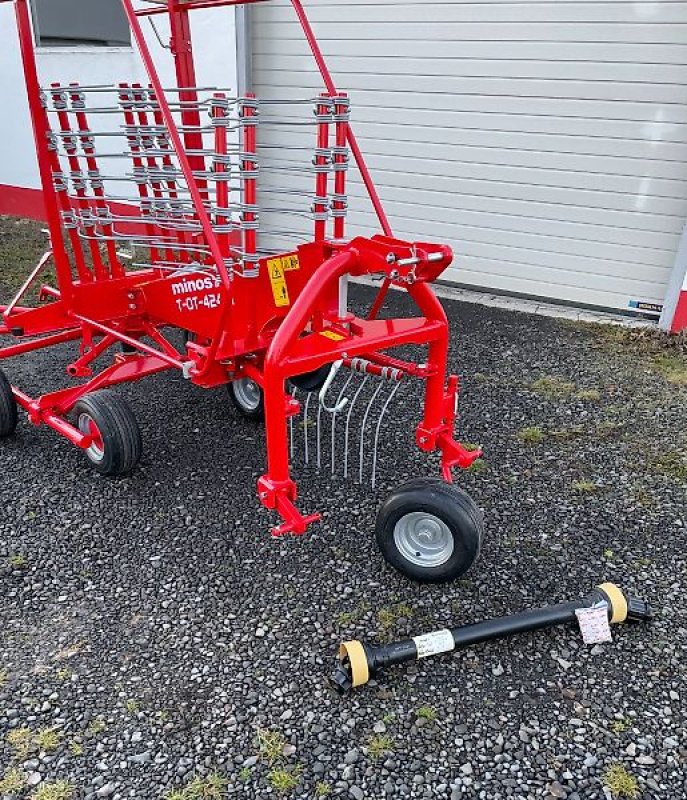 Schwader of the type Minos Agri Schwader T-OT 424-11 **NEU**, Neumaschine in Münstermaifeld (Picture 8)