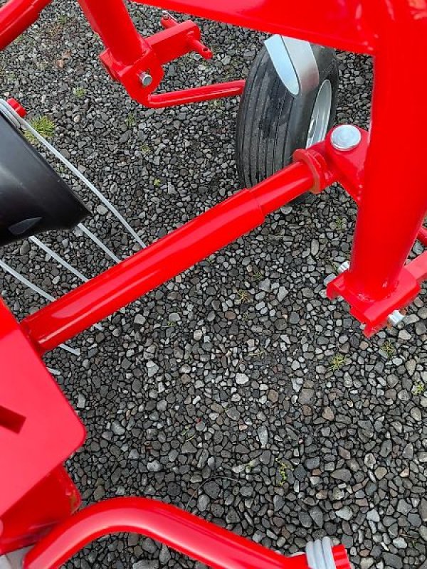 Schwader of the type Minos Agri Schwader T-OT 424-11 **NEU**, Neumaschine in Münstermaifeld (Picture 21)