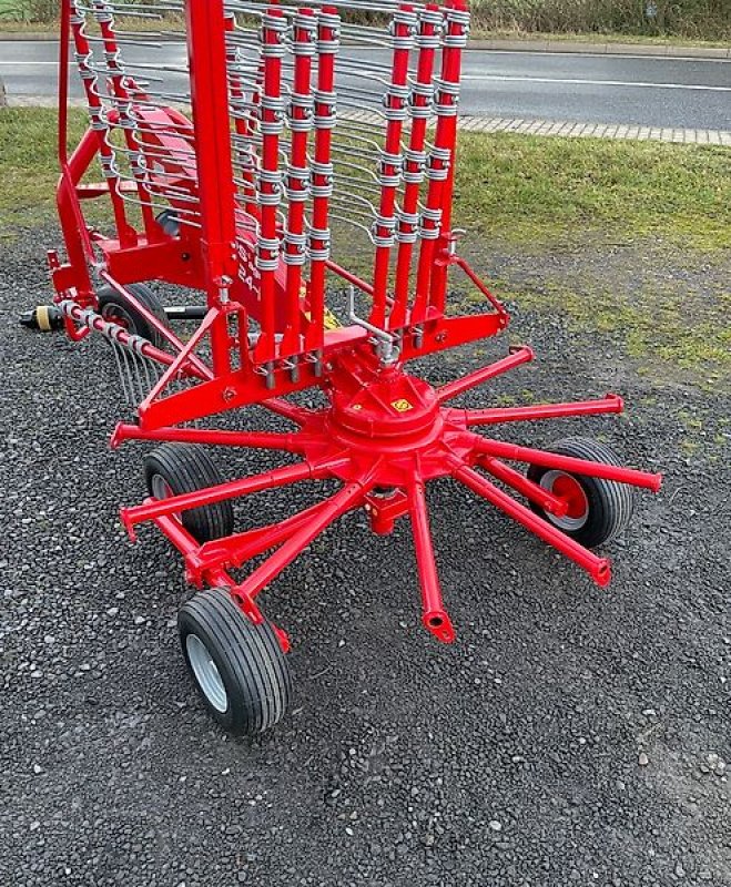 Schwader of the type Minos Agri Schwader T-OT 424-11 **NEU**, Neumaschine in Münstermaifeld (Picture 7)