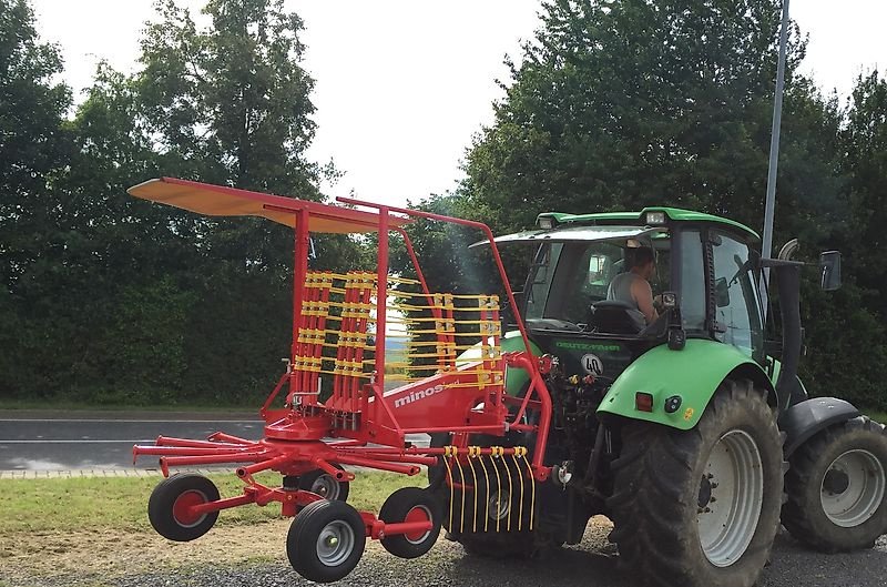 Schwader of the type Minos Agri Schwader T-OT 424-11 **NEU**, Neumaschine in Münstermaifeld (Picture 27)