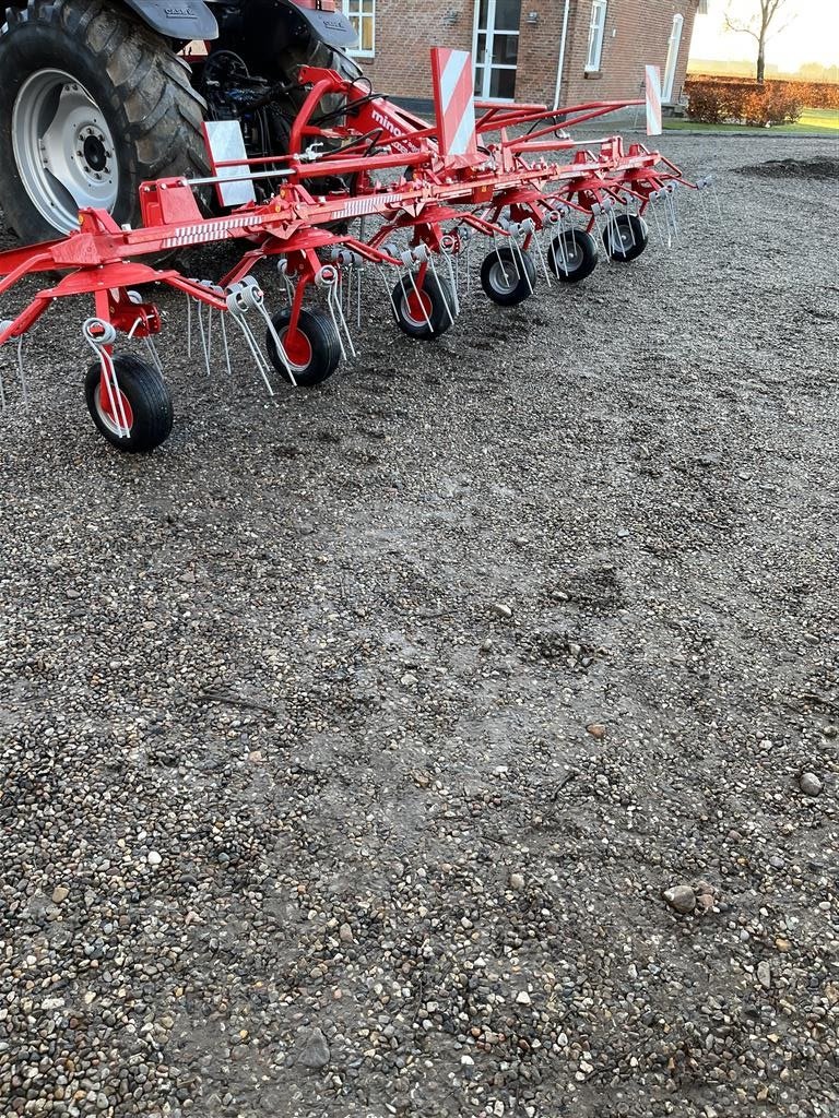 Schwader типа Minos Agri Tender 696, Gebrauchtmaschine в Bredebro (Фотография 1)