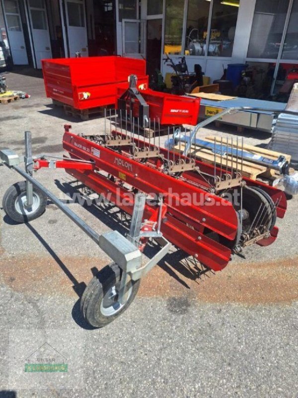 Schwader tipa Molon 180 - 3reihig, Gebrauchtmaschine u Schlitters (Slika 1)