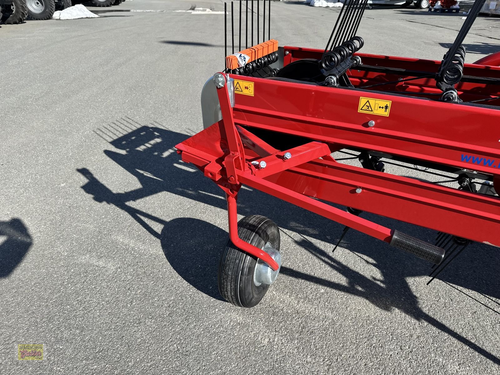 Schwader of the type Molon 210-4 Bandrechen zu Aebi/Carraro/Reform, Neumaschine in Kötschach (Picture 19)