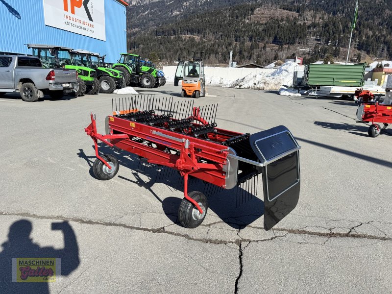 Schwader of the type Molon 210-4 Bandrechen zu Aebi/Carraro/Reform, Neumaschine in Kötschach