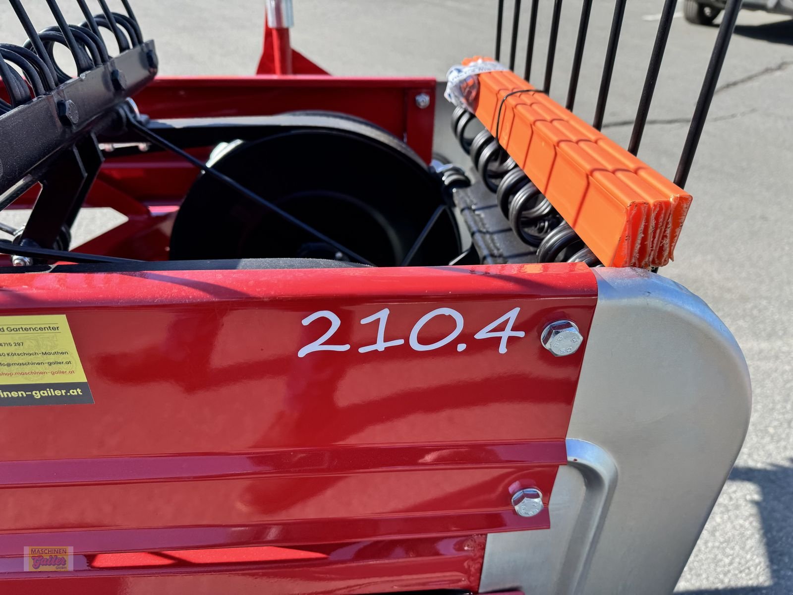 Schwader of the type Molon 210-4 Bandrechen zu Aebi/Carraro/Reform, Neumaschine in Kötschach (Picture 14)