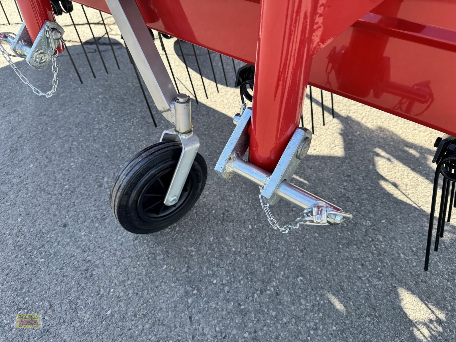 Schwader of the type Molon 210-4 Bandrechen zu Aebi/Carraro/Reform, Neumaschine in Kötschach (Picture 13)