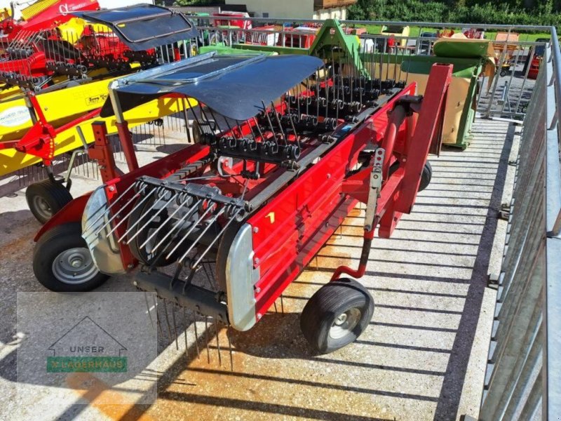 Schwader des Typs Molon 250/5 Pro Traktoranbau, Gebrauchtmaschine in Schlitters (Bild 1)