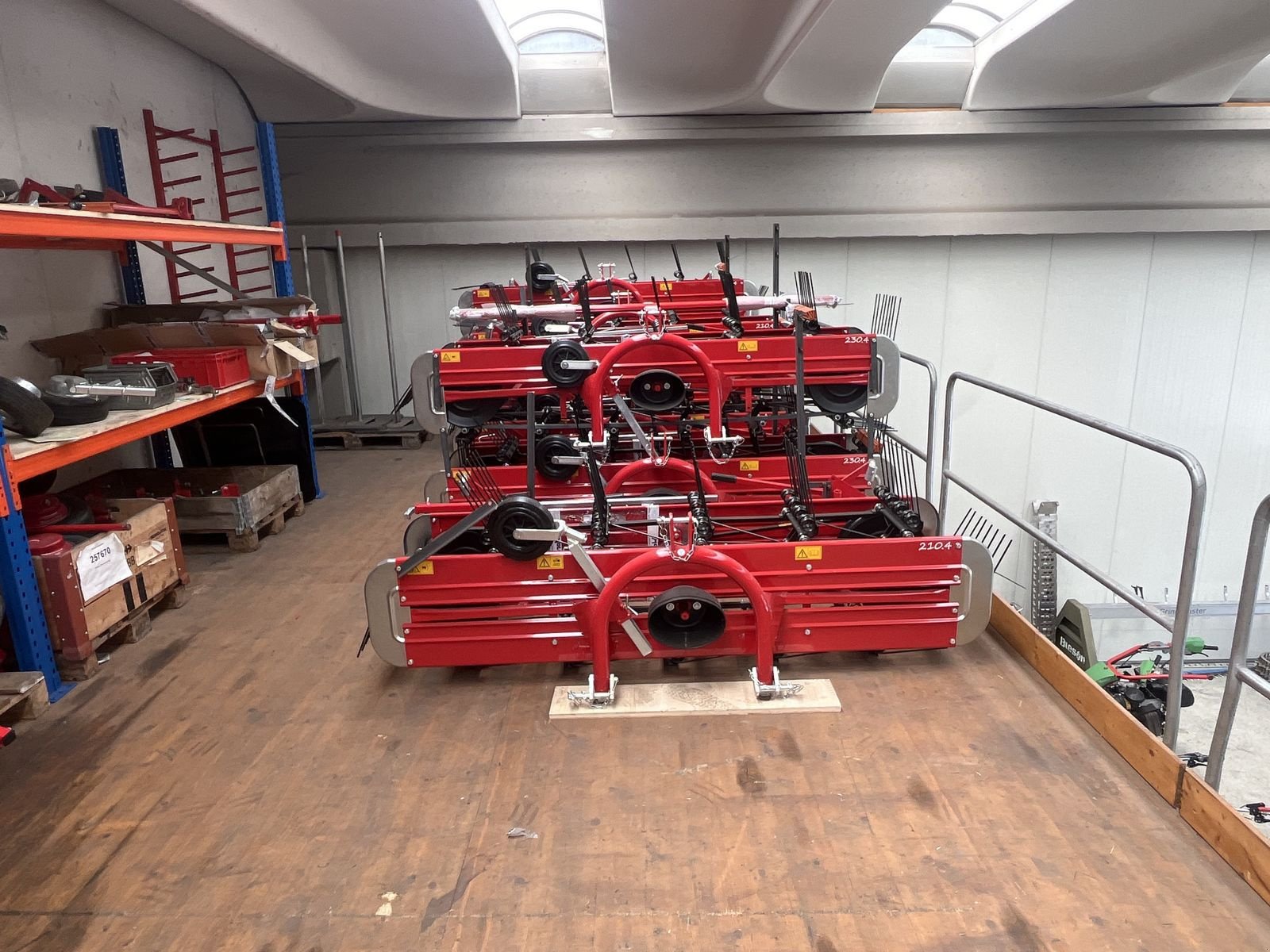 Schwader des Typs Molon Bandrechen 230/4, Vorführmaschine in Ried im Oberinntal (Bild 8)