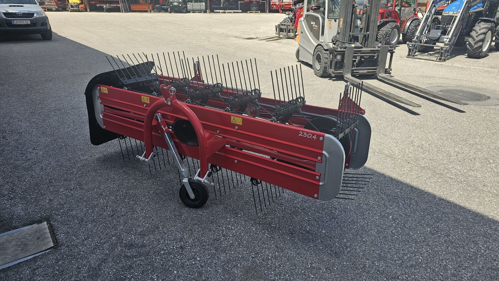 Schwader des Typs Molon Bandrechen 230/4, Vorführmaschine in Ried im Oberinntal (Bild 5)