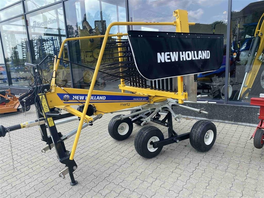 Schwader типа New Holland PROROTOR 420, Gebrauchtmaschine в Maribo (Фотография 2)