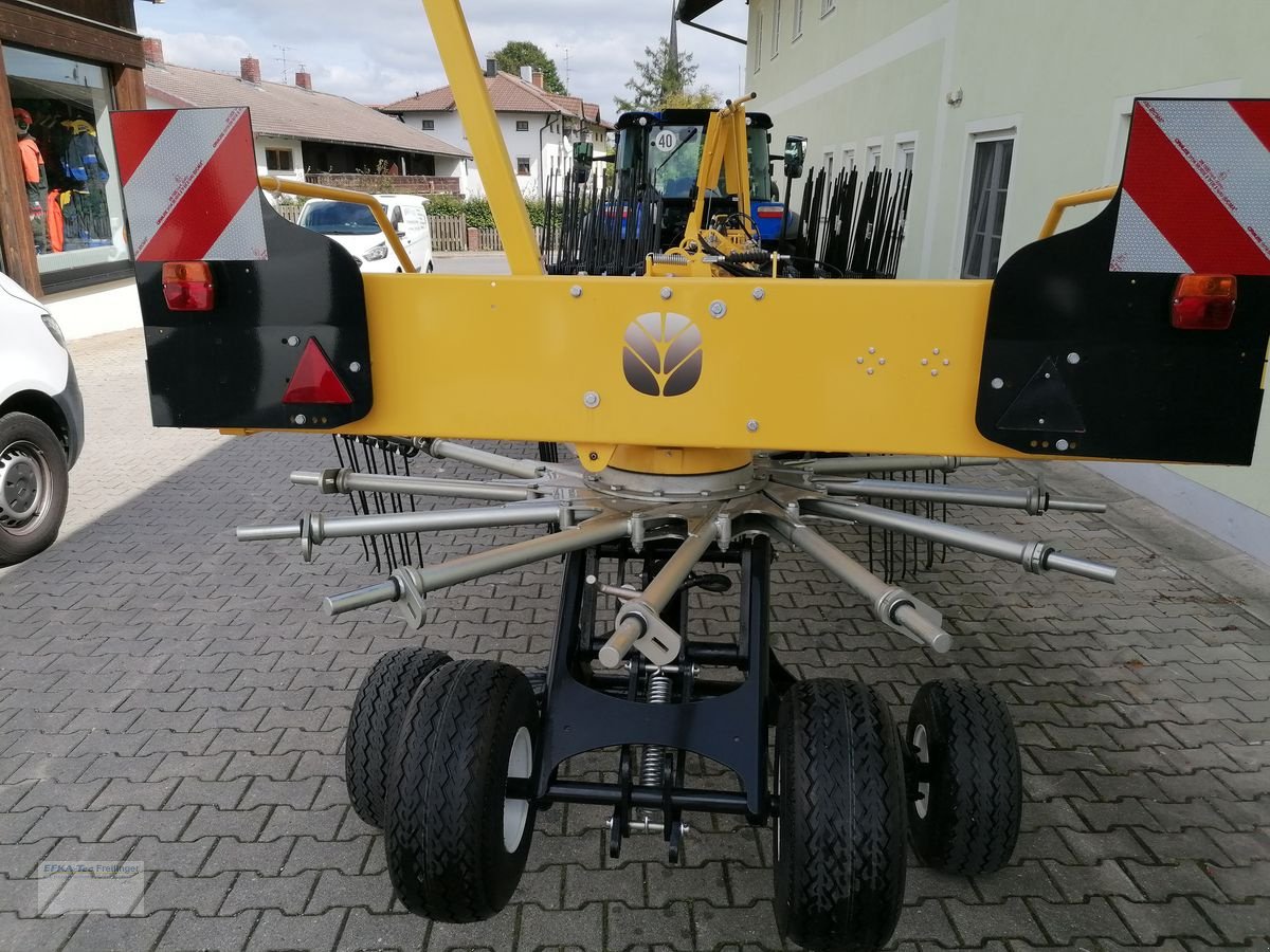 Schwader des Typs New Holland Prorotor L640T Auto Steer, Neumaschine in Obing (Bild 3)