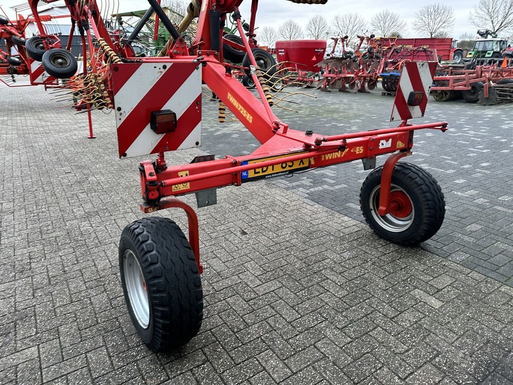 Schwader des Typs Niemeyer DRS 725 TWIN, Gebrauchtmaschine in MARIENHEEM (Bild 6)