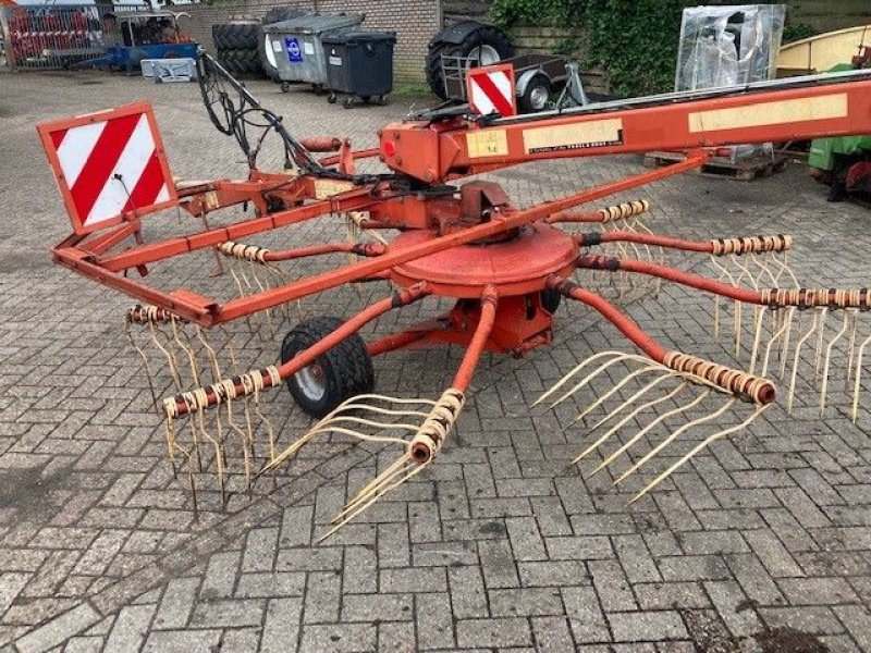 Schwader типа Niemeyer Hark RS/Twin 605, Gebrauchtmaschine в Wierden (Фотография 8)