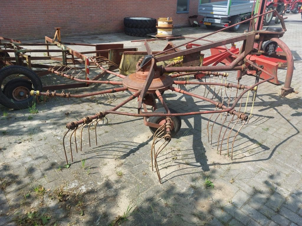 Schwader tipa Niemeyer Hark RS330, Gebrauchtmaschine u Wierden (Slika 2)