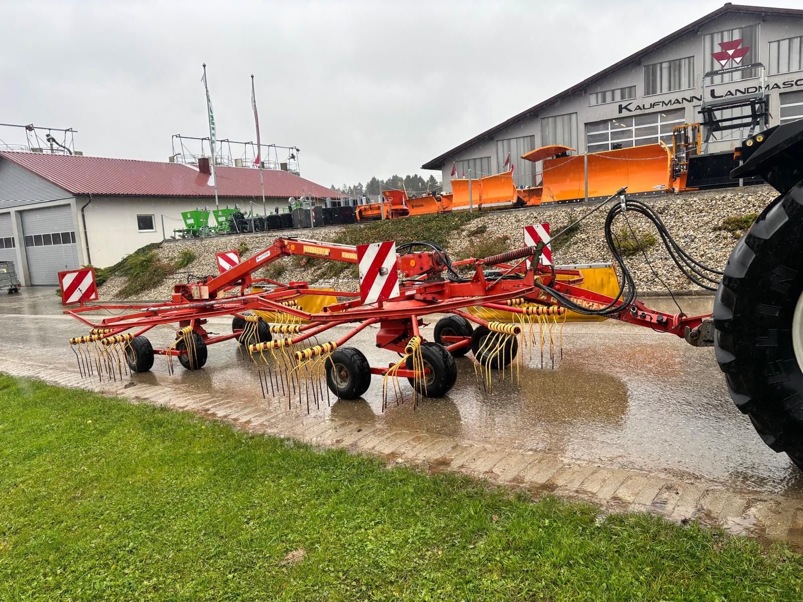 Schwader typu Niemeyer Niemeyer Twin 605 ED Schwader, Gebrauchtmaschine v NATTERNBACH (Obrázek 18)