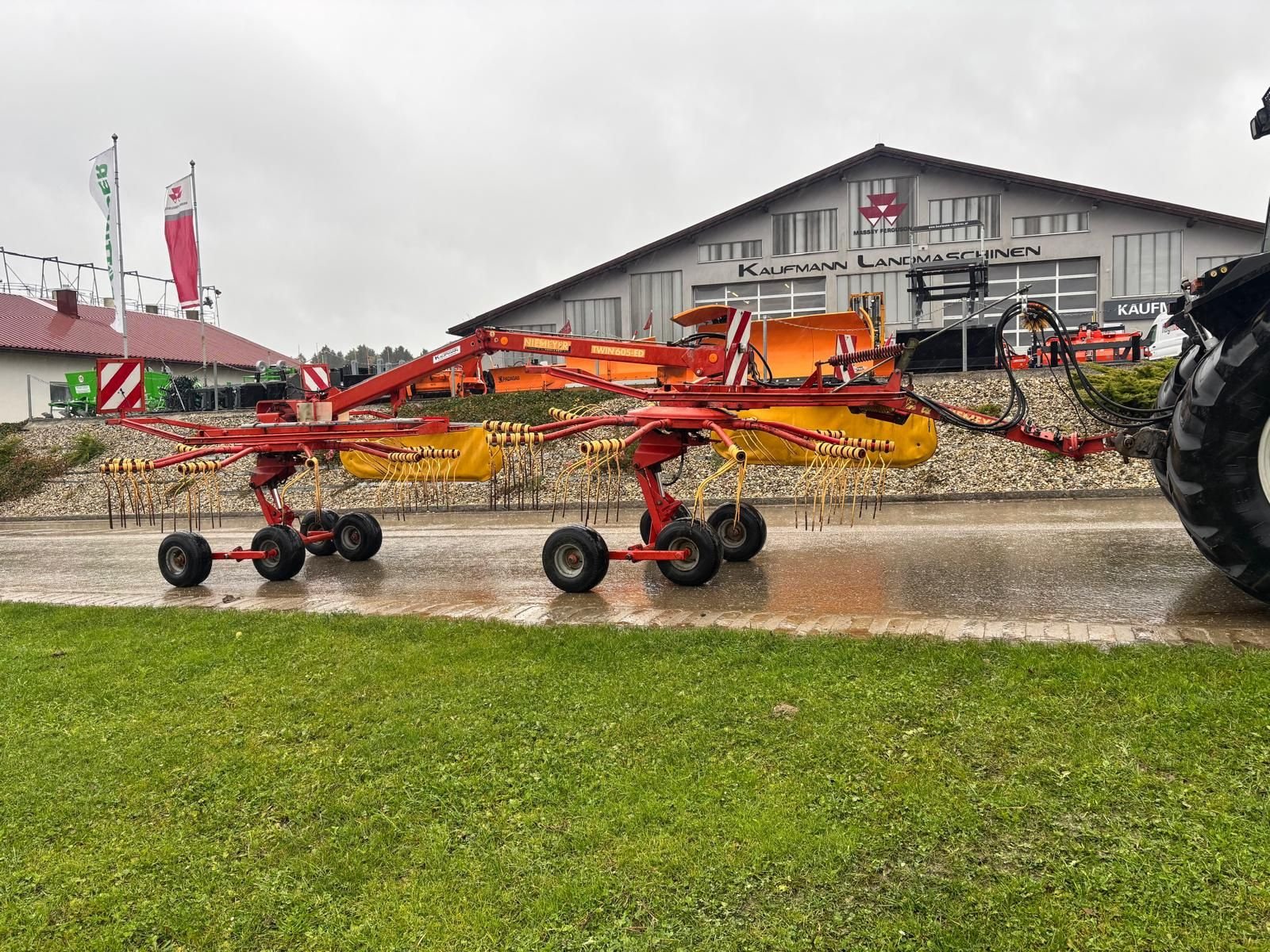 Schwader typu Niemeyer Niemeyer Twin 605 ED Schwader, Gebrauchtmaschine v NATTERNBACH (Obrázek 2)