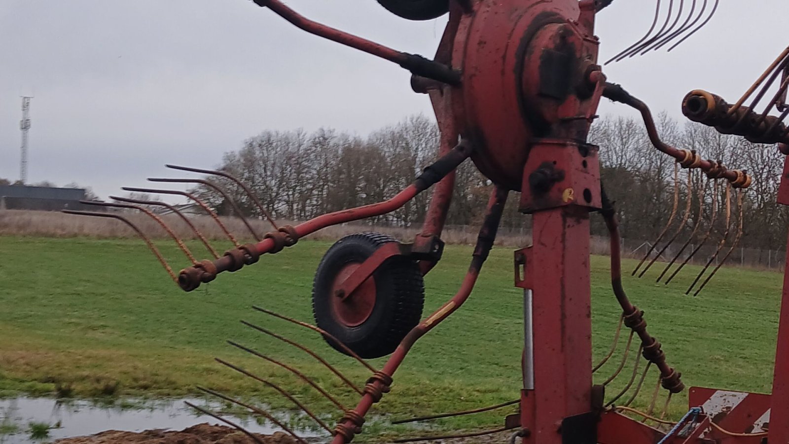 Schwader des Typs Niemeyer RS 620 H. Niemeyer Söhne RS 620, Gebrauchtmaschine in Horsens (Bild 2)