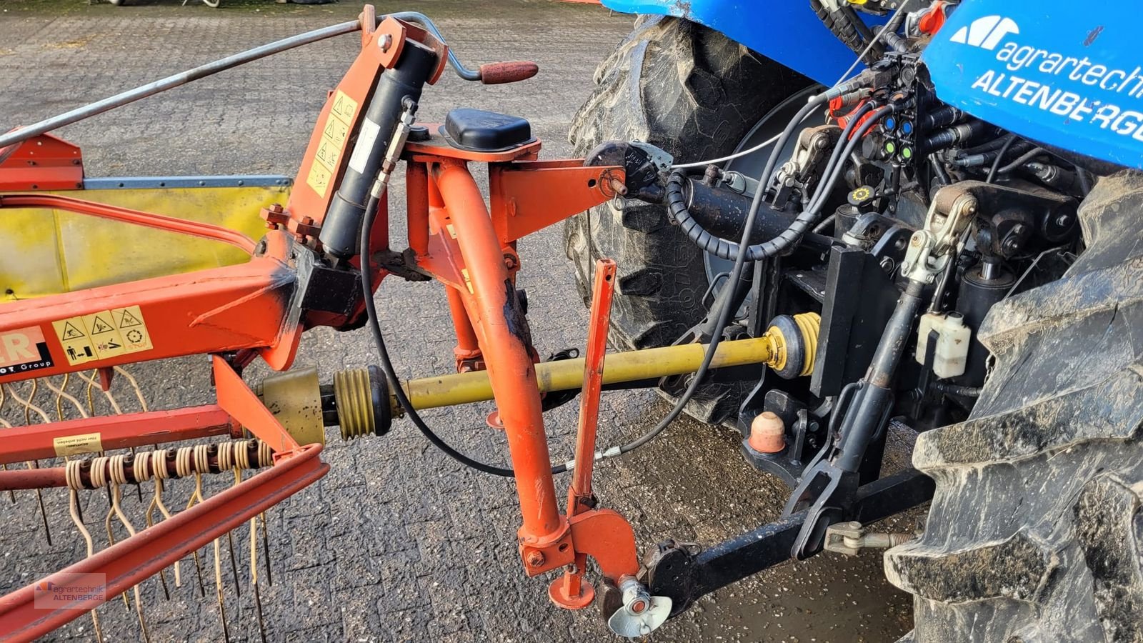 Schwader typu Niemeyer Twin 395-DH, Gebrauchtmaschine w Altenberge (Zdjęcie 9)