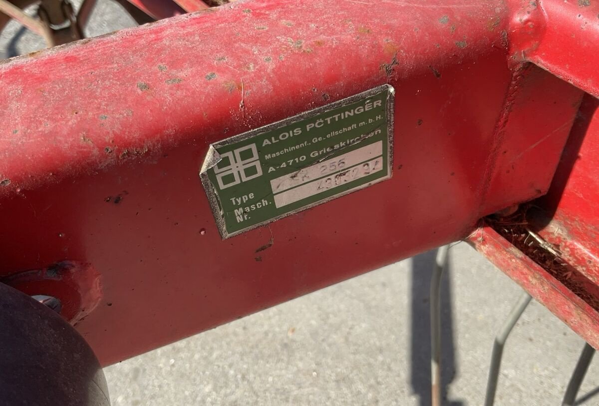Schwader tip Pöttinger 322 U, Gebrauchtmaschine in Zwettl (Poză 11)