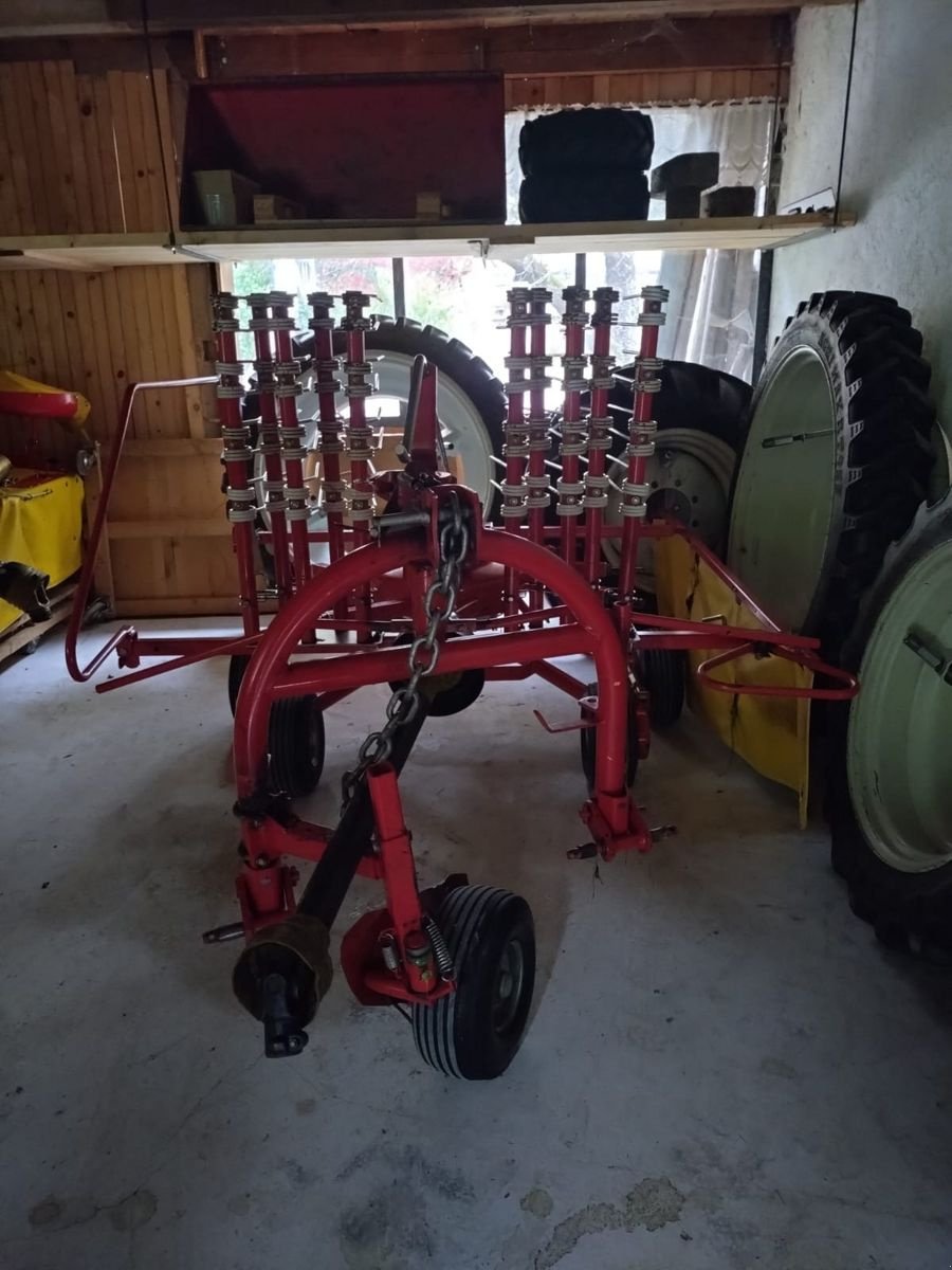 Schwader des Typs Pöttinger Euro-Top 340 N, Gebrauchtmaschine in Adnet (Bild 4)