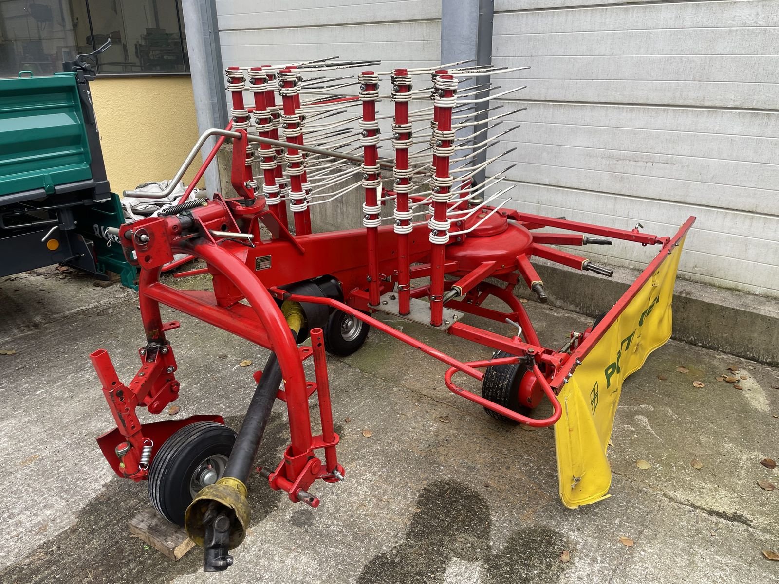 Schwader des Typs Pöttinger Euro-Top 340 N, Gebrauchtmaschine in Adnet (Bild 1)