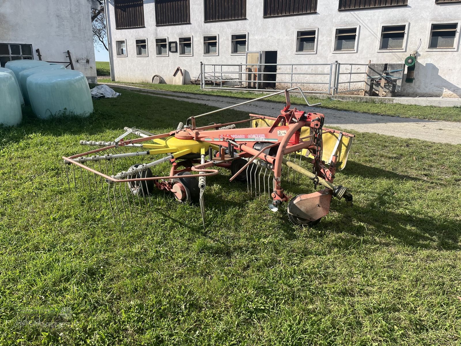 Schwader des Typs Pöttinger Euro Top 380 N, Gebrauchtmaschine in Kronstorf (Bild 1)