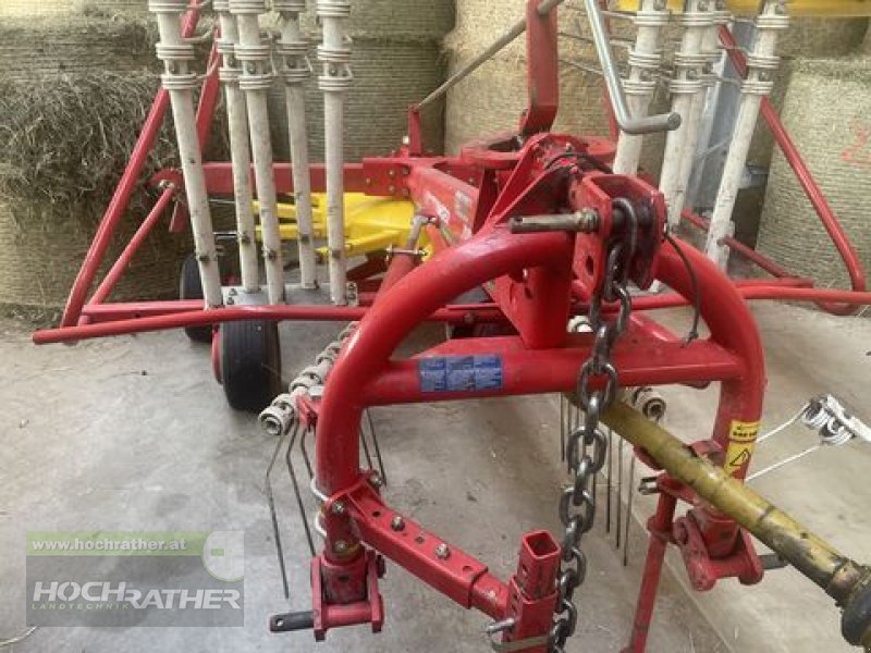 Schwader des Typs Pöttinger Euro TOP 4.21N, Gebrauchtmaschine in Kronstorf (Bild 1)