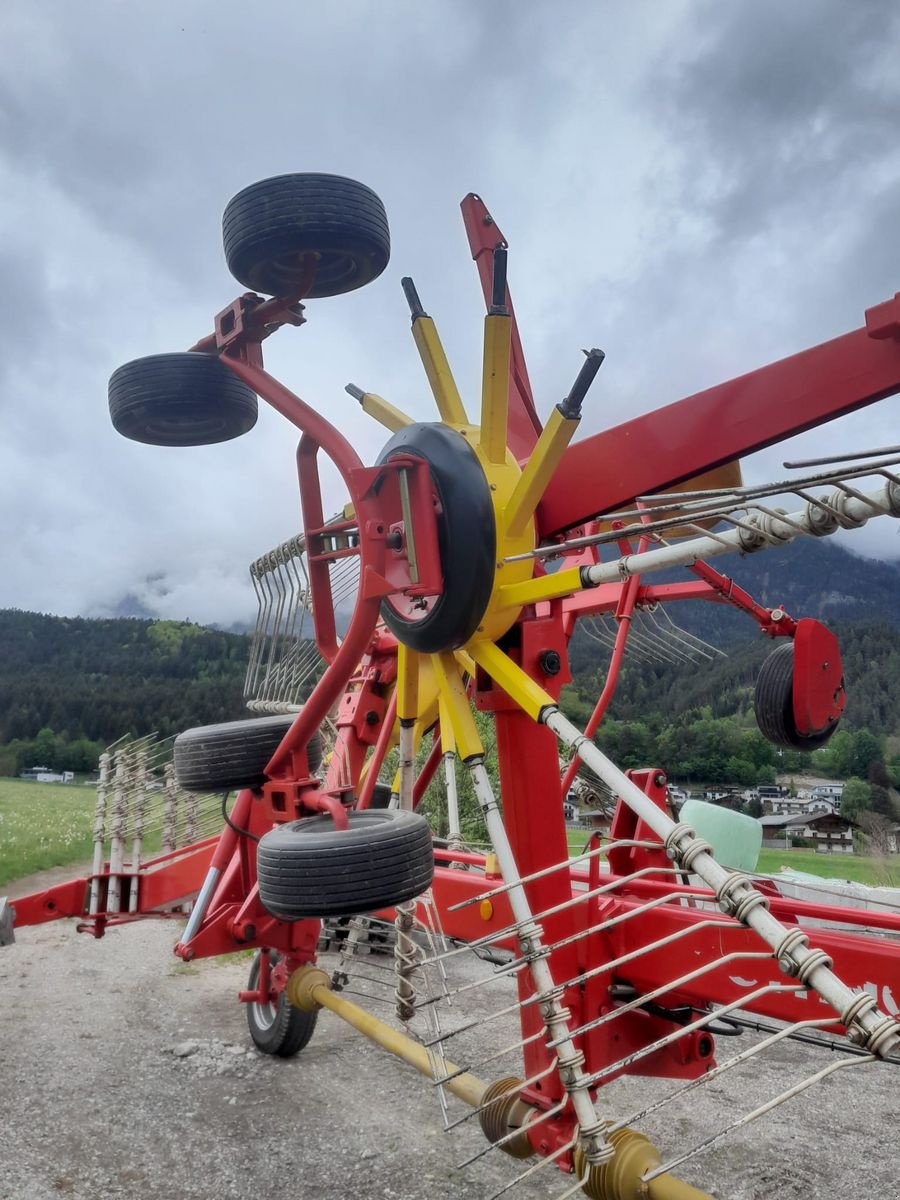Schwader des Typs Pöttinger Euro Top 651 A, Gebrauchtmaschine in Hopfgarten (Bild 4)