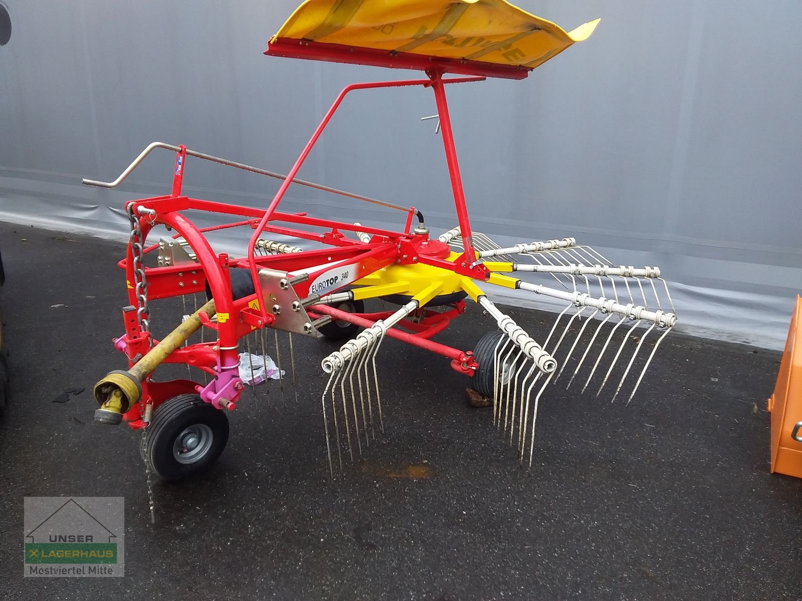 Schwader des Typs Pöttinger Eurotop 340, Gebrauchtmaschine in Bergland (Bild 1)