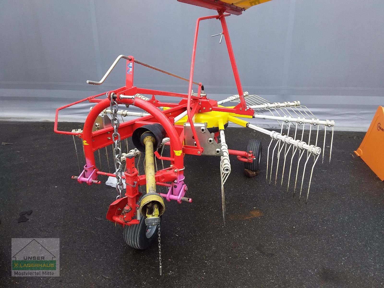 Schwader des Typs Pöttinger Eurotop 340, Gebrauchtmaschine in Bergland (Bild 2)