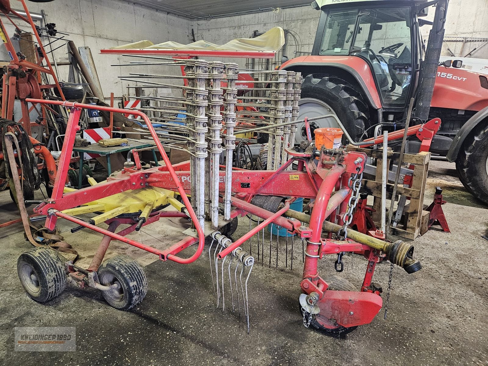 Schwader des Typs Pöttinger Eurotop 421 N, Gebrauchtmaschine in Altenfelden (Bild 1)