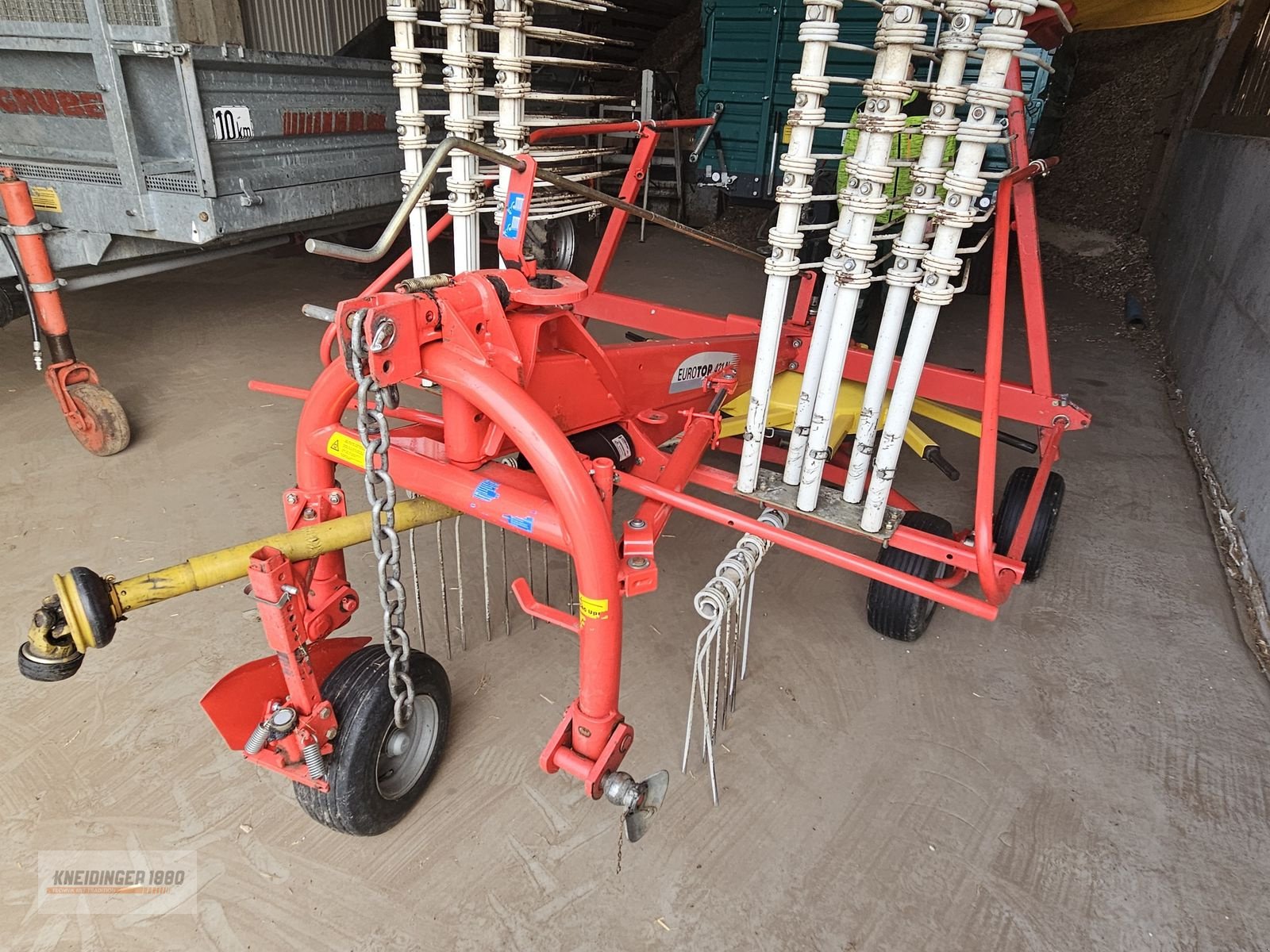 Schwader des Typs Pöttinger Eurotop 421 N, Gebrauchtmaschine in Altenfelden (Bild 3)