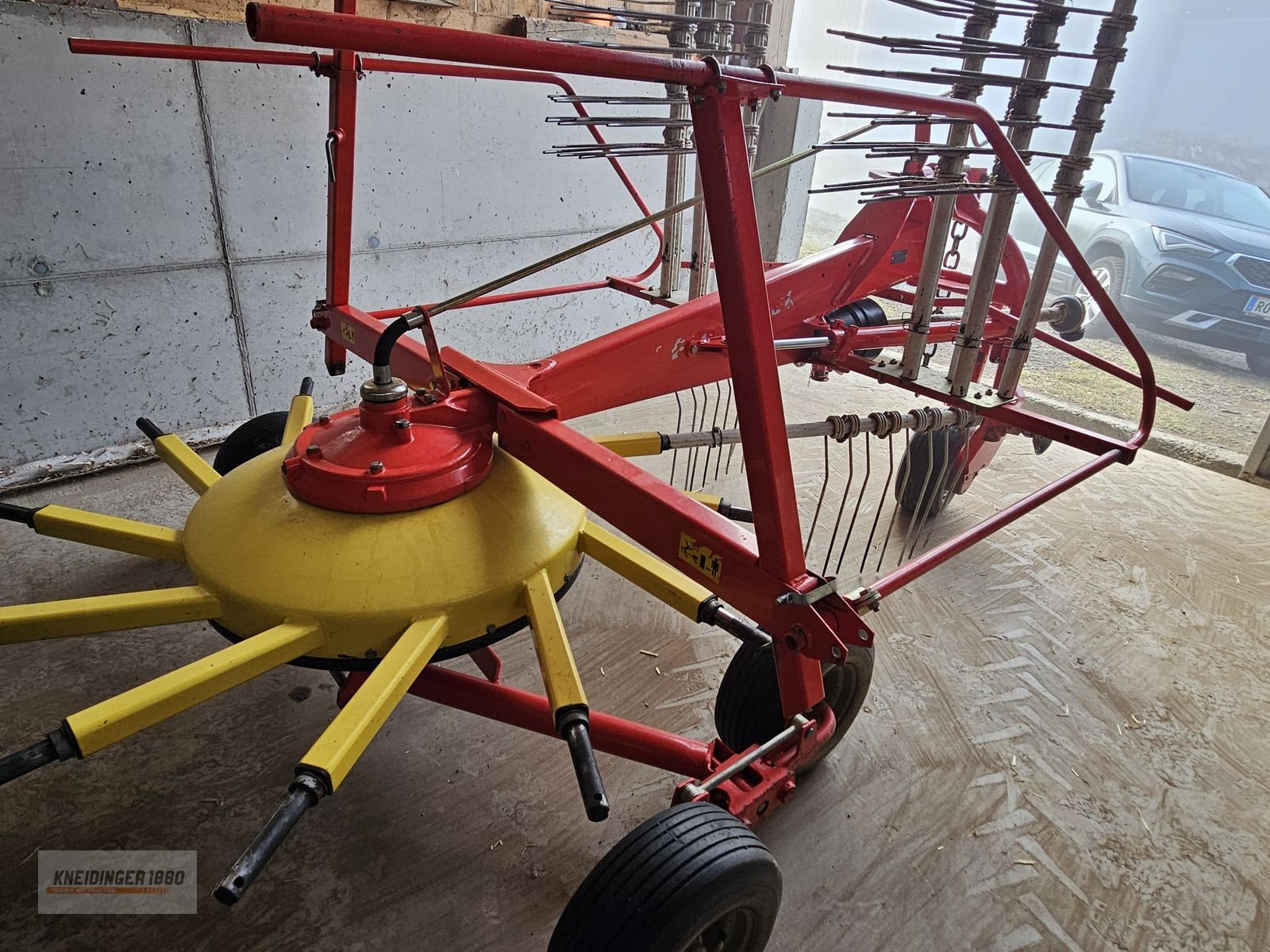 Schwader des Typs Pöttinger Eurotop 421 N, Gebrauchtmaschine in Altenfelden (Bild 6)