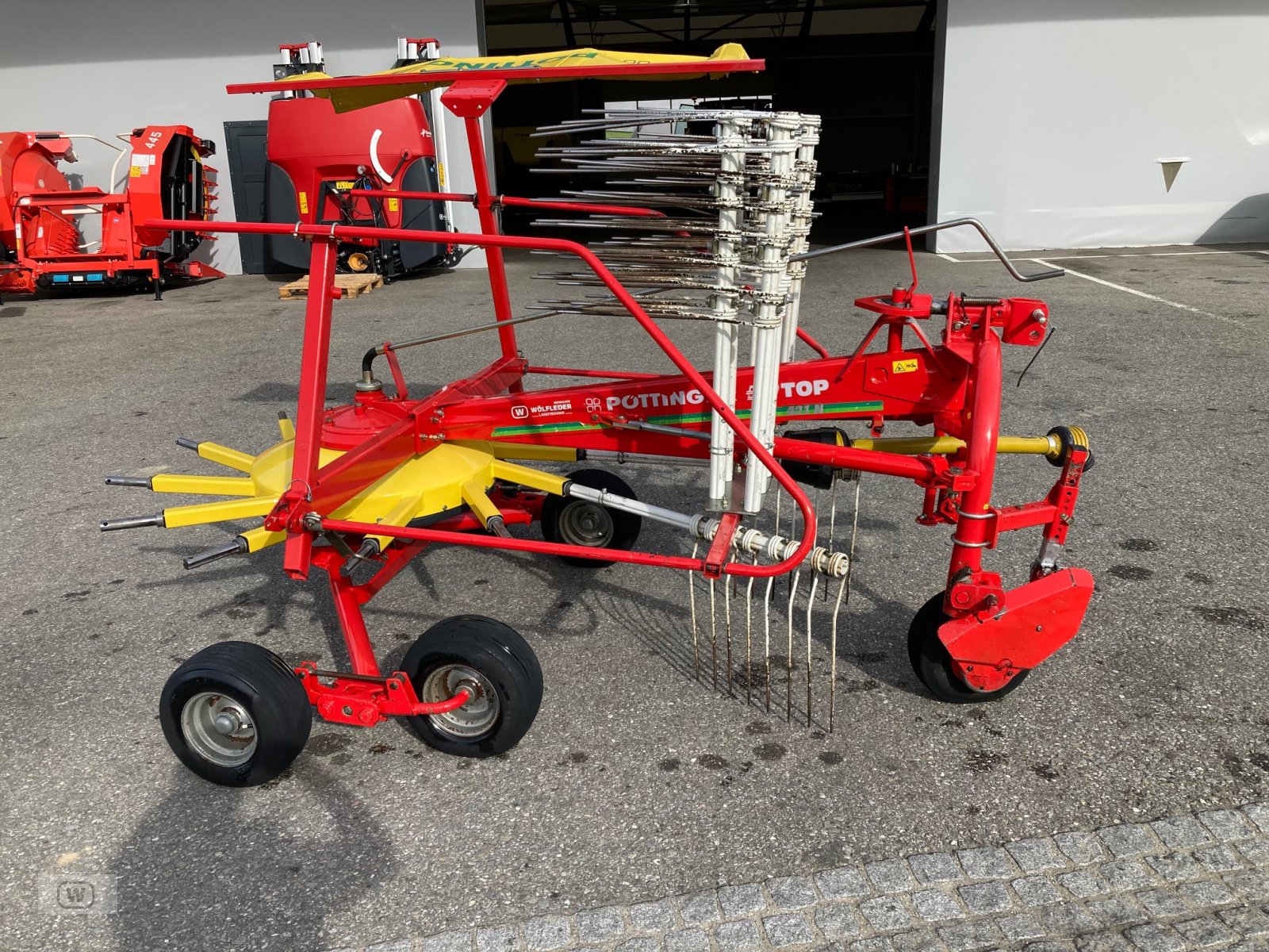 Schwader des Typs Pöttinger Eurotop 421 N, Gebrauchtmaschine in Zell an der Pram (Bild 4)