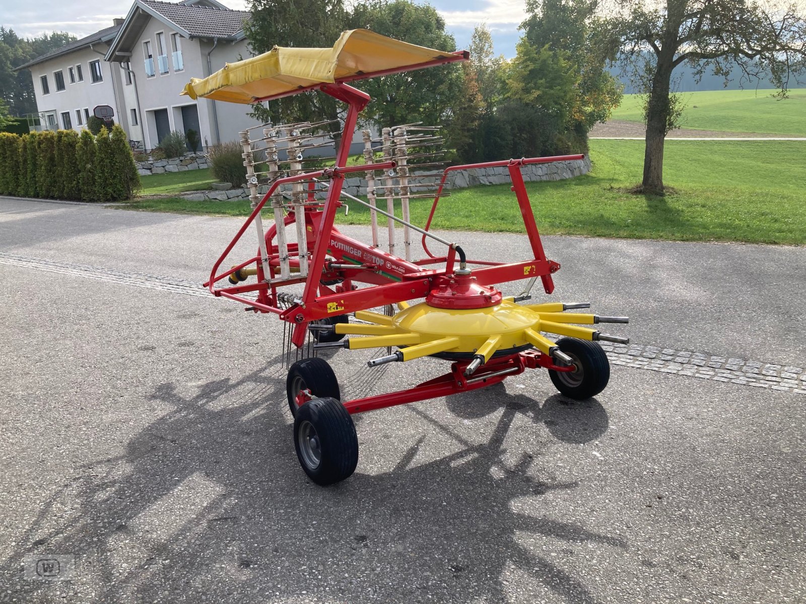 Schwader des Typs Pöttinger Eurotop 421 N, Gebrauchtmaschine in Zell an der Pram (Bild 7)