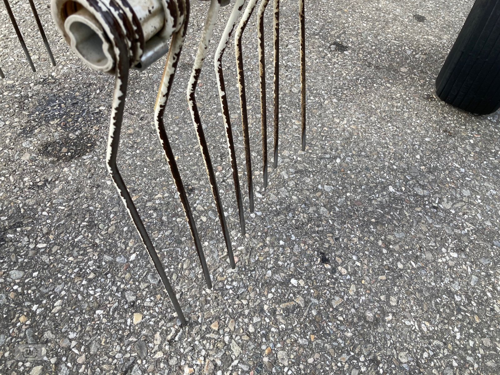 Schwader des Typs Pöttinger Eurotop 421 N, Gebrauchtmaschine in Zell an der Pram (Bild 11)