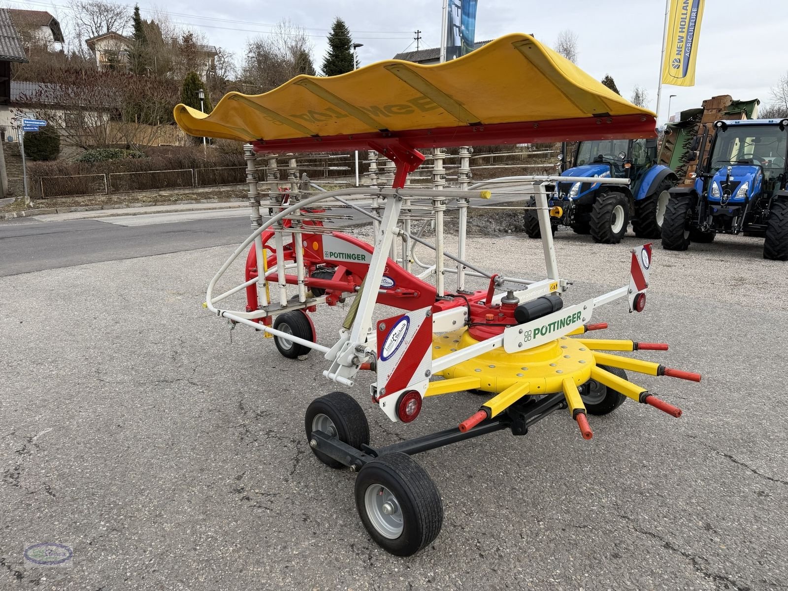 Schwader типа Pöttinger Eurotop 422, Gebrauchtmaschine в Münzkirchen (Фотография 4)