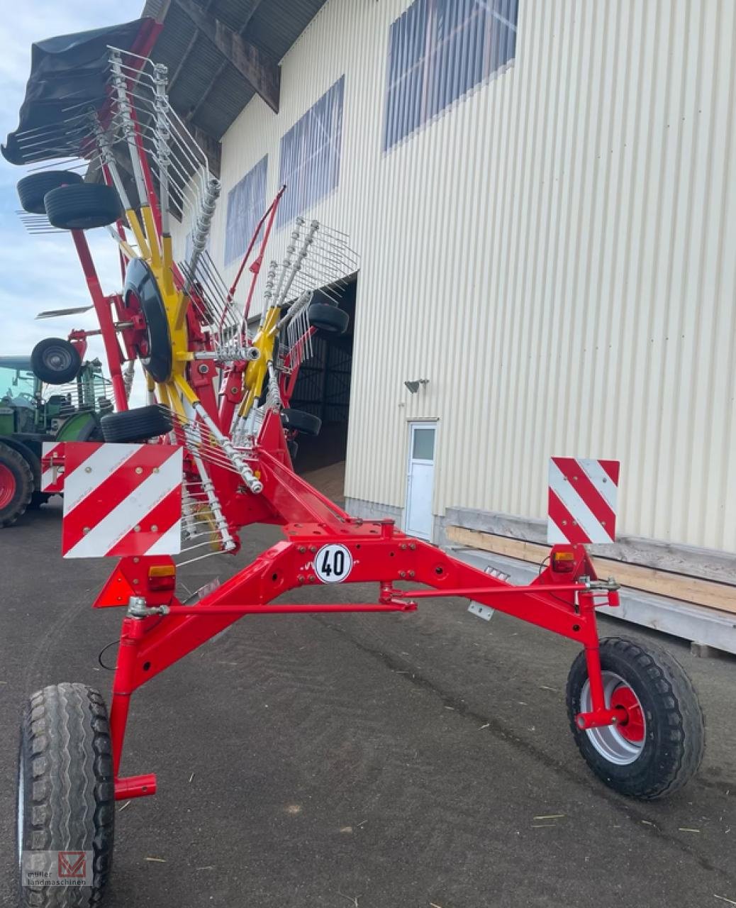 Schwader des Typs Pöttinger EuroTop 651 A Multitast, Gebrauchtmaschine in Bonndorf (Bild 4)