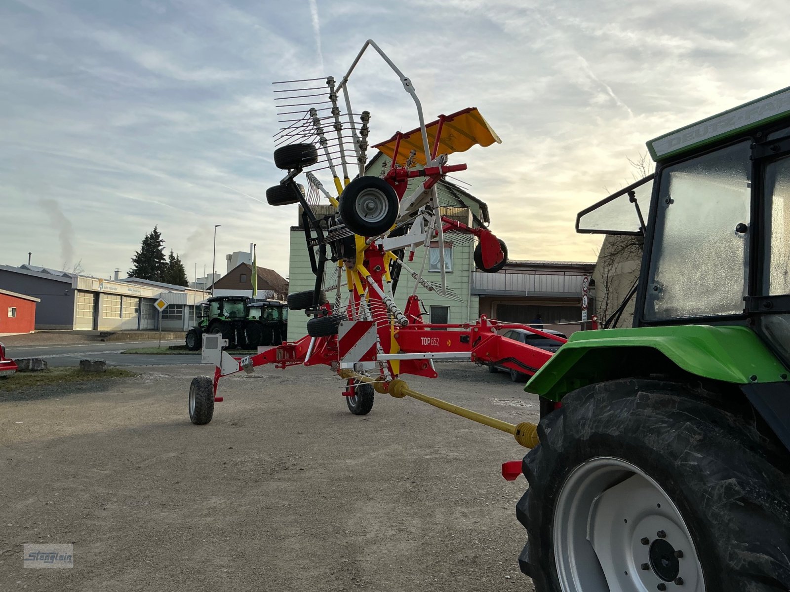 Schwader del tipo Pöttinger Eurotop 652 A Multitast, Gebrauchtmaschine en Kasendorf (Imagen 2)