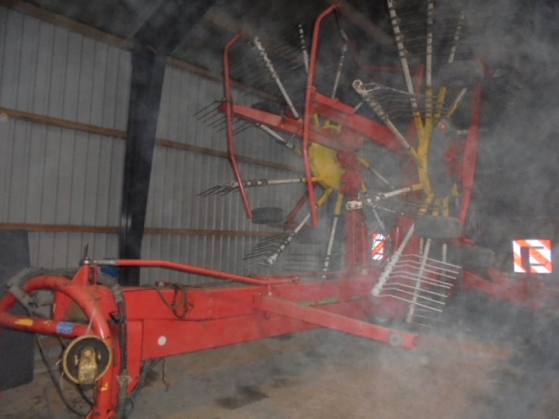 Schwader of the type Pöttinger Eurotop 771A, Gebrauchtmaschine in Rønde (Picture 1)