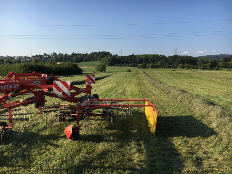 Schwader van het type Pöttinger Eurotop 801 Multitast, Gebrauchtmaschine in Neunkirchen am Brand (Foto 1)