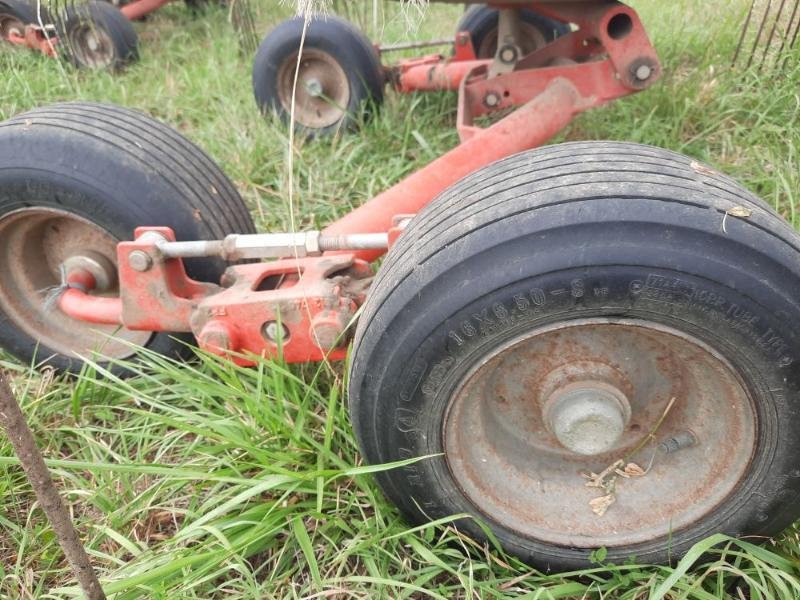 Schwader del tipo Pöttinger EUROTOP 801, Gebrauchtmaschine In COULONGES SUR AUTIZE (Immagine 7)
