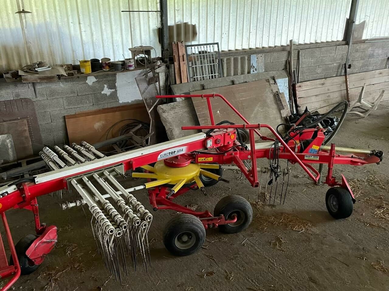 Schwader Türe ait Pöttinger EUROTOP, Gebrauchtmaschine içinde Charnay-lès-macon (resim 3)