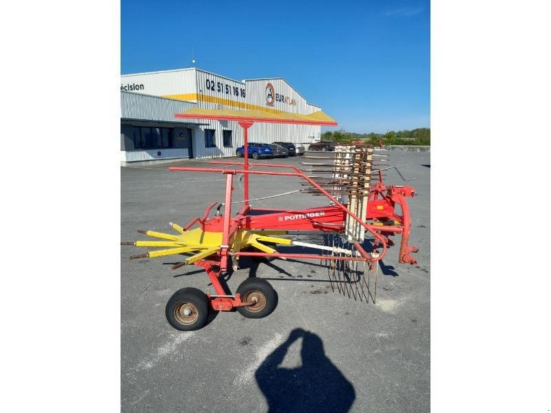 Schwader des Typs Pöttinger EUROTOP461N, Gebrauchtmaschine in ANTIGNY (Bild 4)