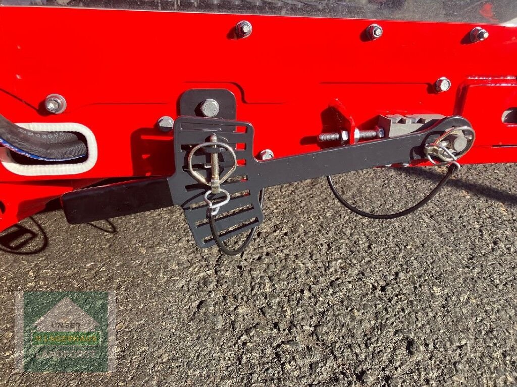 Schwader of the type Pöttinger F 4010 Alpin, Neumaschine in Kobenz bei Knittelfeld (Picture 13)