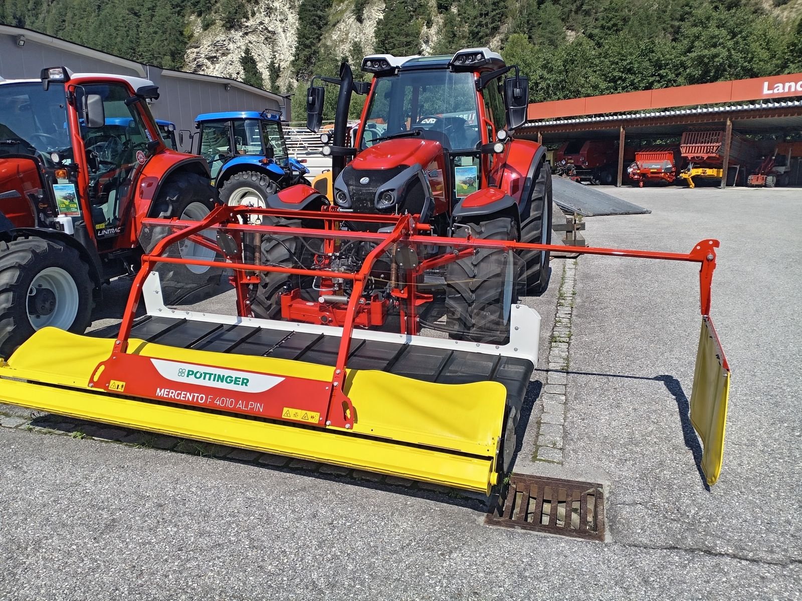 Schwader типа Pöttinger Frontbandschwader Mergento F 4010 Alpin, Neumaschine в Ried im Oberinntal (Фотография 2)