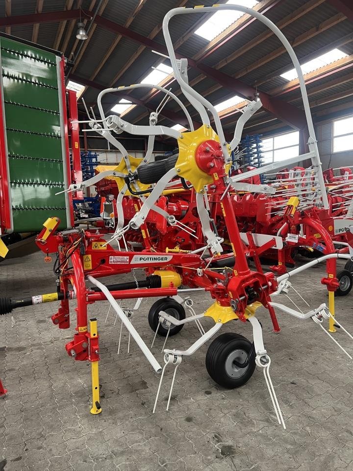 Schwader des Typs Pöttinger HIT 4.54, Gebrauchtmaschine in Viborg (Bild 1)