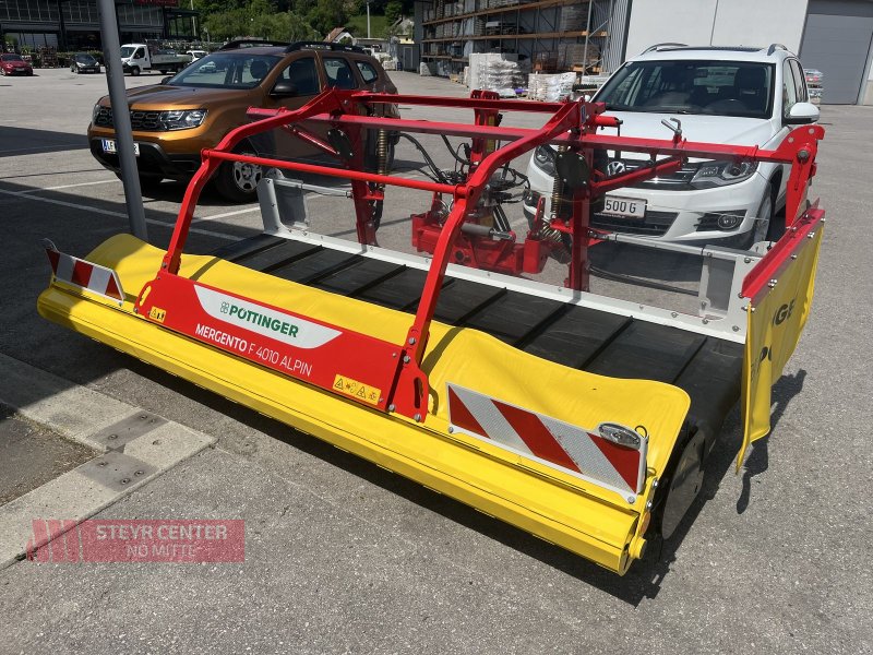 Schwader des Typs Pöttinger Mergento F 4010 Alpin, Vorführmaschine in St. Pölten (Bild 1)