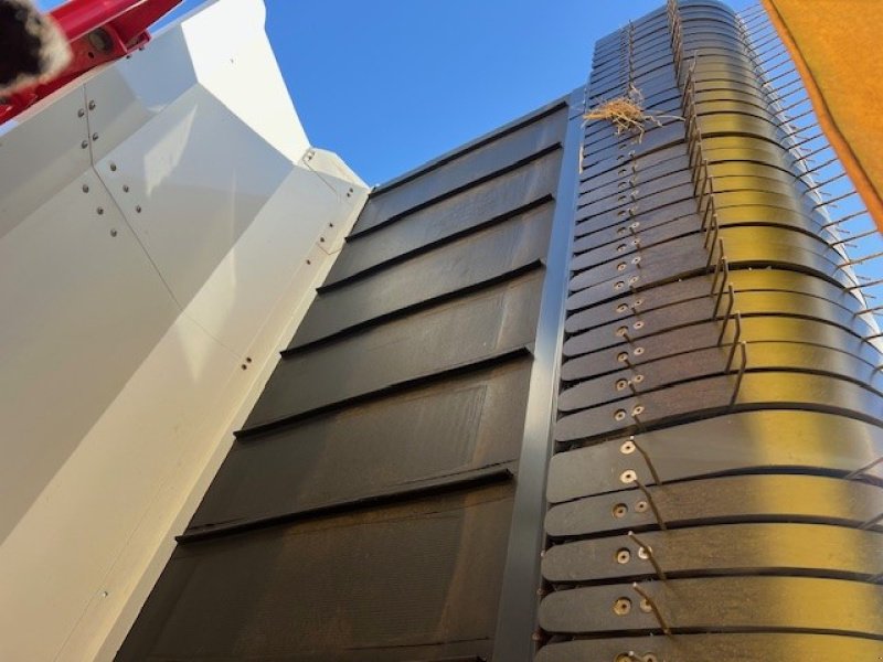 Schwader des Typs Pöttinger Mergento VT 9220, Gebrauchtmaschine in Wuppertal (Bild 6)